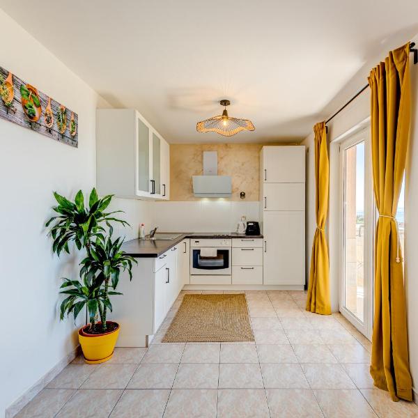 Apartments Lo Seaview Haven, Split