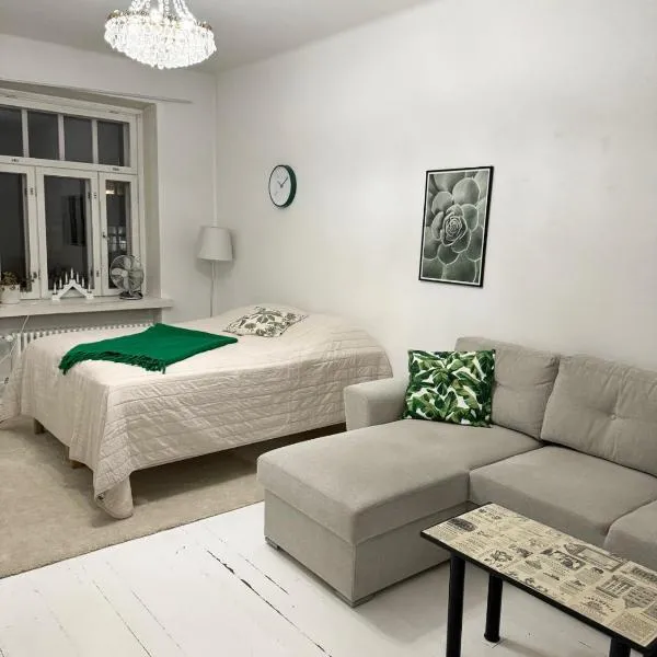 HHH Spacious, big apartment in Helsinki center in Kallio – hotel w Helsinkach