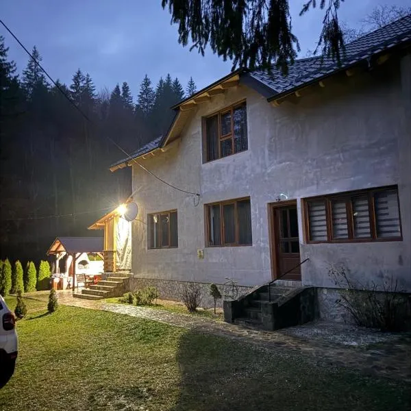 La Canton Cheia, hotel a Cheia