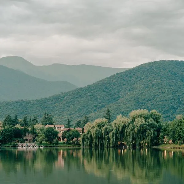 Napareuli में, होटल Lopota Lake Resort & Spa