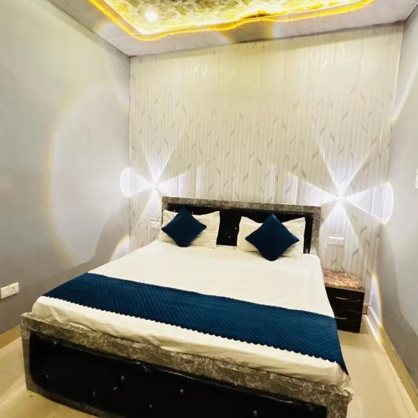 Hotel O Suryavanshi Palace, hotel v mestu Ayodhya