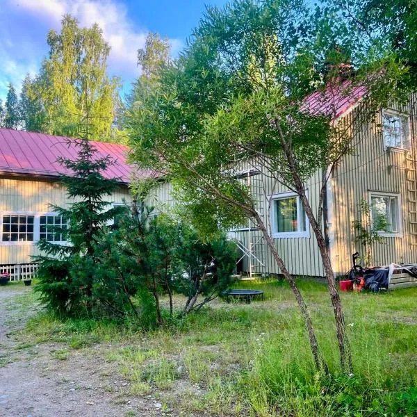 Hyvän Elämän Koulun huoneisto Good Life Homestay Apartment, hotel Ahmovaara városában