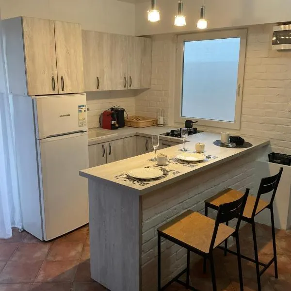 Red Brick Airport Apartment, hotel en Beograd