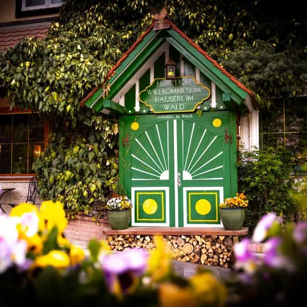 Graz में, होटल Hotel Restaurant - Häuserl im Wald Graz