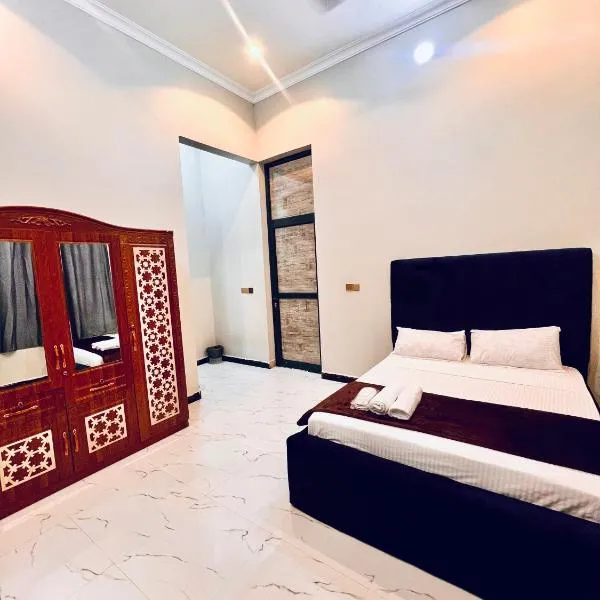 Cozy home by joyce,Room 1, walk to the Zanzibar airport, готель у місті Kiembi Samaki