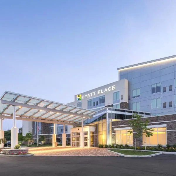 Hyatt Place Canton, hotel em Lake Cable