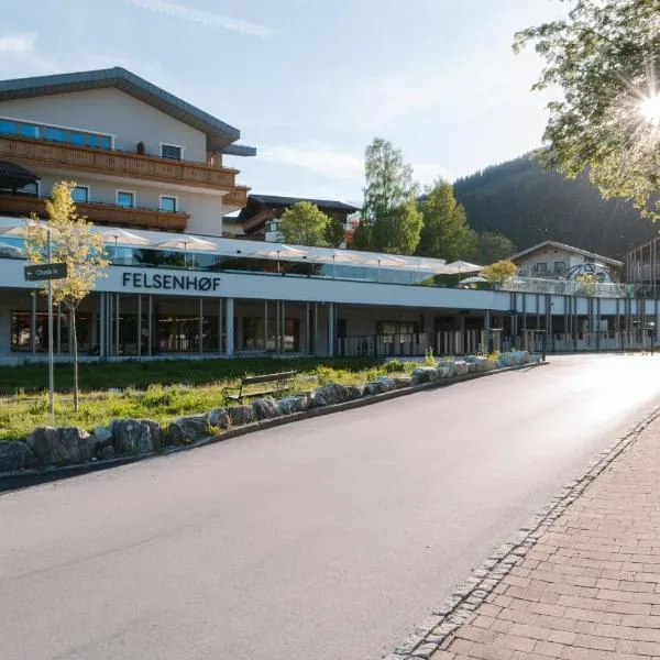 Familienhotel Felsenhof, viešbutis mieste Flachau