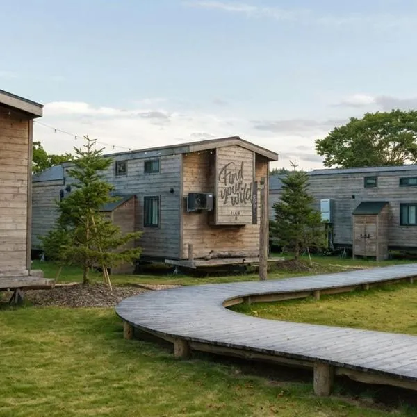 The Lake Side Inn, hotel in Shinano