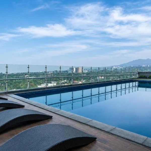 HARRIS Hotel & Conventions Ciumbuleuit Bandung, hotel in Bandung