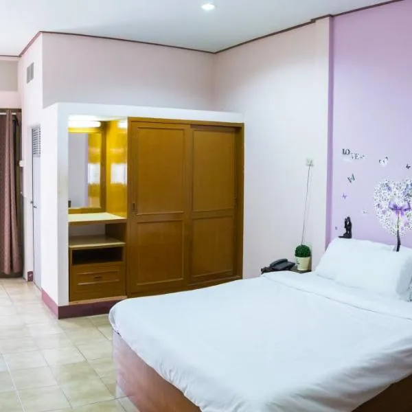 PhoomPhan House บ้านภูมิพันธ์, hotel v destinaci Hat Yai