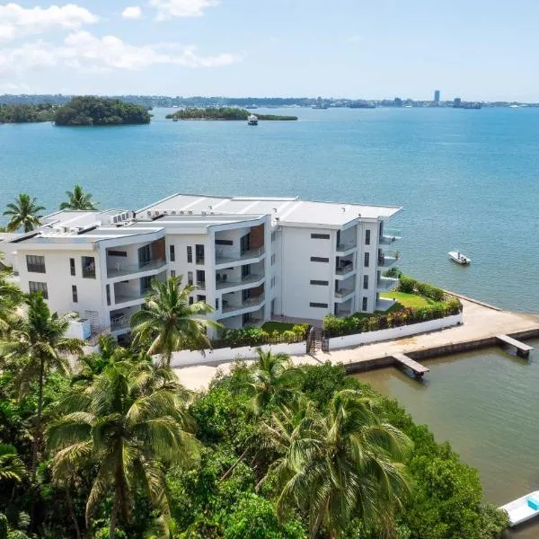 201 - Ocean Views Oceanfront Large Balcony, ξενοδοχείο σε Suva