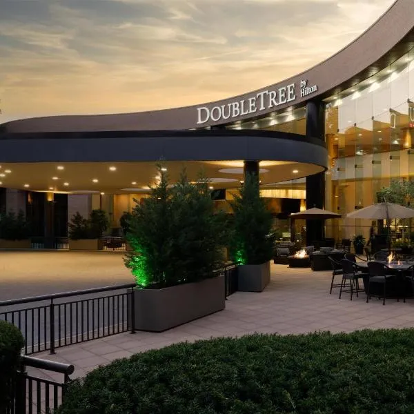 DoubleTree by Hilton Washington Dulles Airport, hotel em Herndon