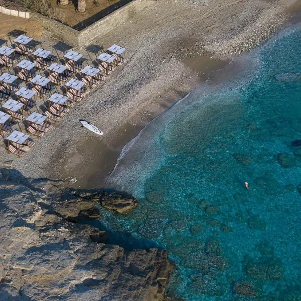 Domotel Kea, hotell i Koundouros