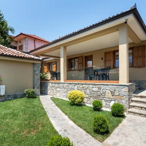 Villa Zoi A Stay to Remember Guesthouse I Sleep on the Historic Roman Road Via Egnatia inside the ancient walls of Elbasan Castle and wake up to a homemade Albanian breakfast prepared by a local family, Hotel in Elbasan