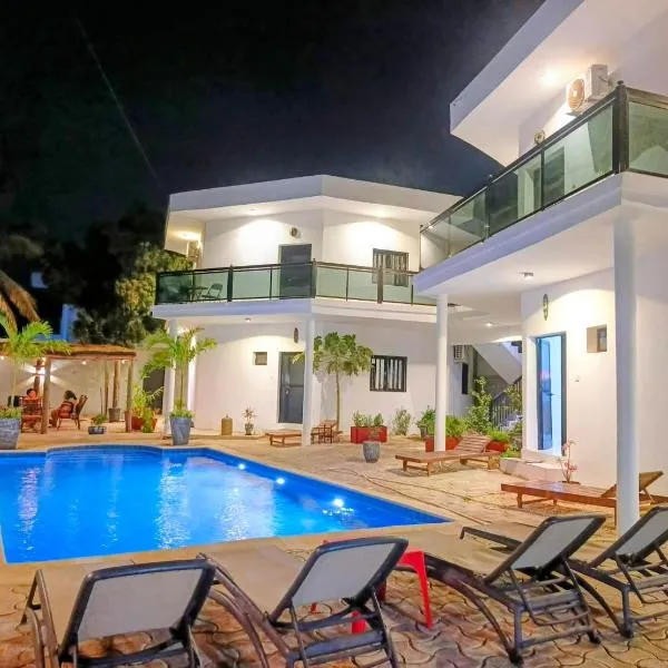 Ngaparou में, होटल "Izuba" studios vue sur piscine