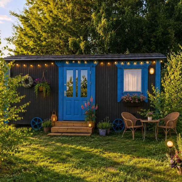 Tiny House Zajączki nad Narwią โรงแรมในZajączki
