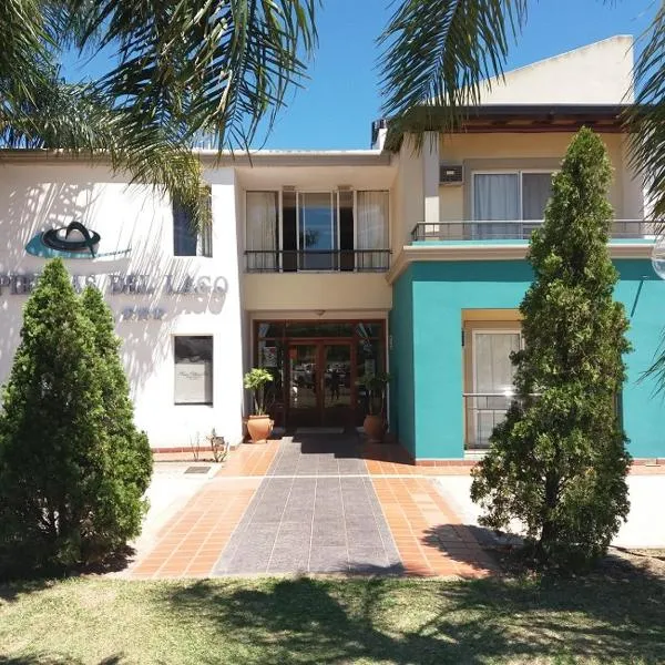 Hotel Piedras del Lago,位于费德拉西翁的酒店