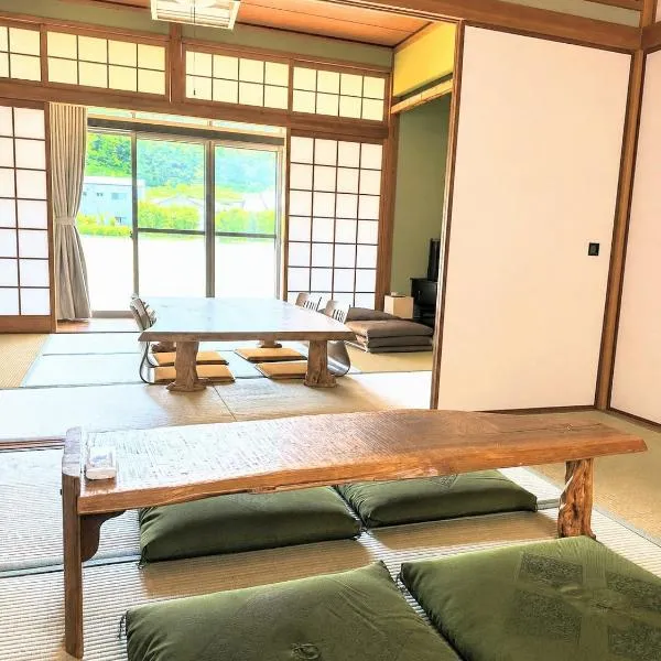 オリーブママのヤド 凪 バーベキュー機材レンタル可, Hotel in Shodoshima