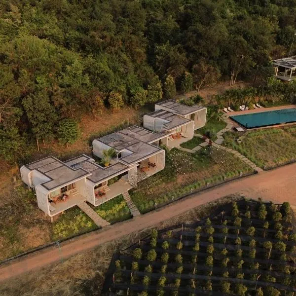 La Plantation Villa, готель у місті Кампот