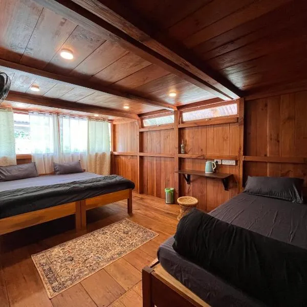 Yogstel - Backpackers Hostel, מלון