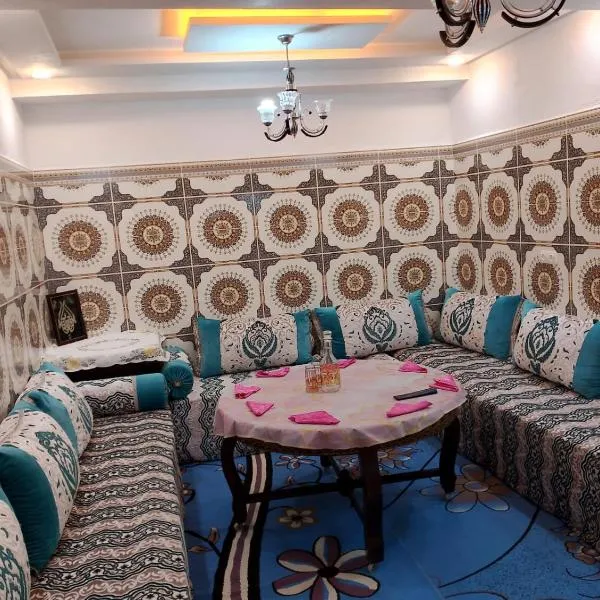 ABRIANE HOUCINE appartement Imlaln, khách sạn ở Ikhorbane