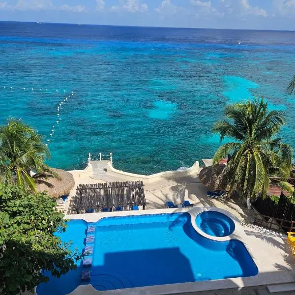 Cantamar 401, huge condo , incredible views, Sargassum Free, hótel í Cozumel
