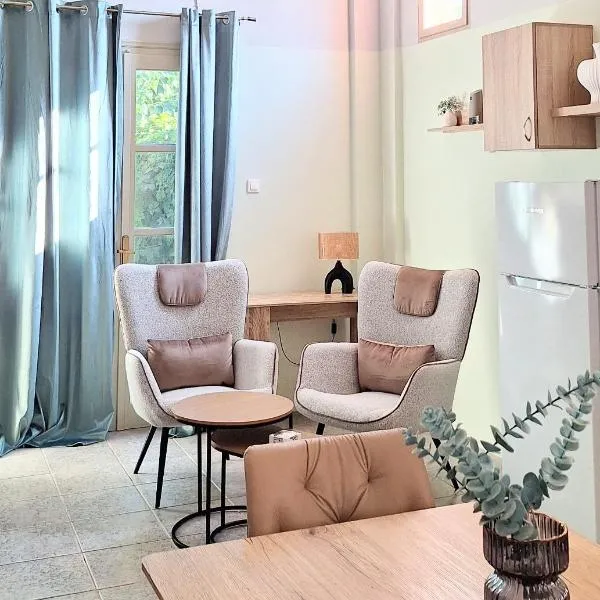 EVANTHIA Apartment โรงแรมในเอยินาทาวน์
