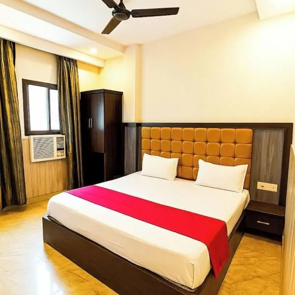 Hotel City Star, hotel di Rewa