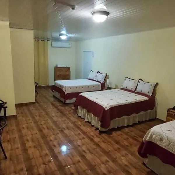 Hostal Sol y Luna, viešbutis mieste Cabuya