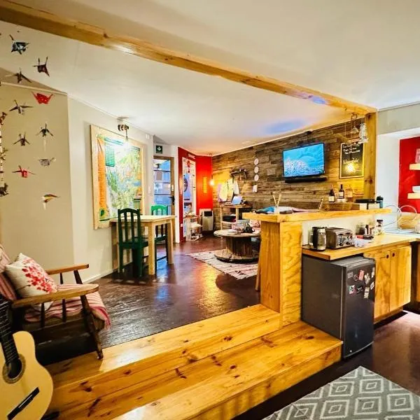 Treehouse Patagonia – hotel w mieście Puerto Natales