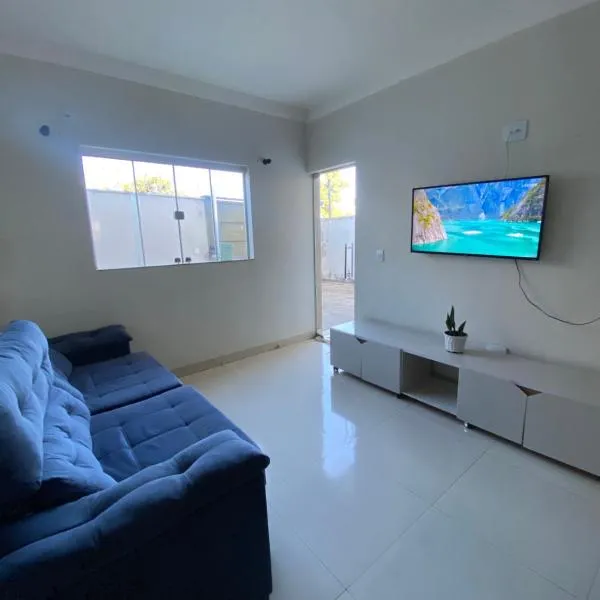 Apartamento terreo com quintal individual, Hotel in Patos de Minas