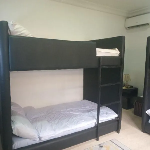 The Close, hotel a Asaba