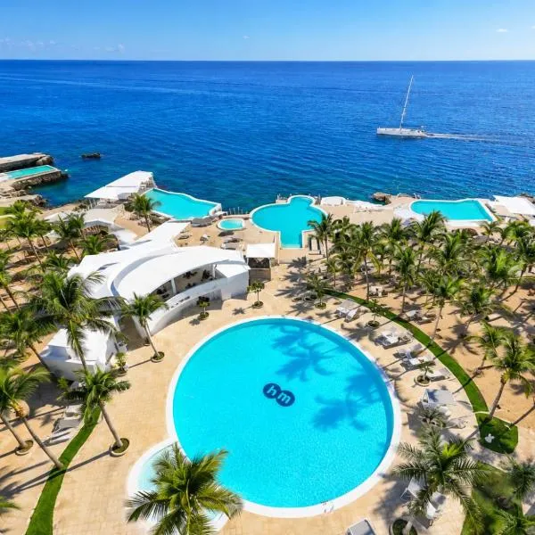 1 Sol Dominicus Solo Adultos Habitación con Entrada Independiente y Baño Privado, hotel en Bayahíbe