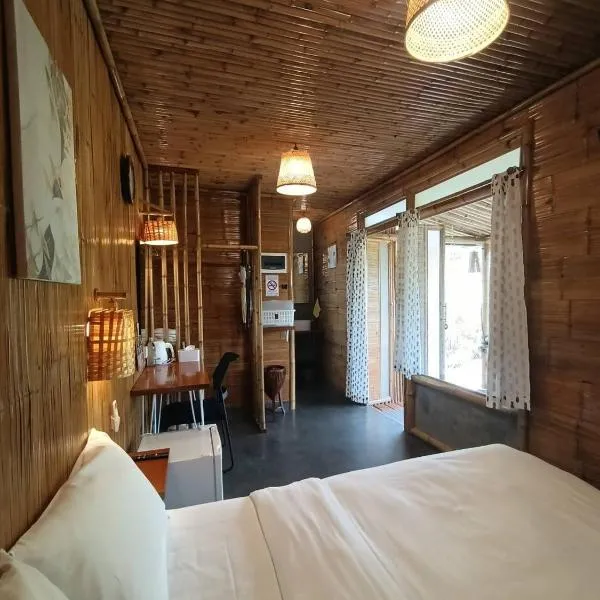 สวนเกษตรรักษ์ไผ่ Bamboo Conservation Farm, hotel a Surin