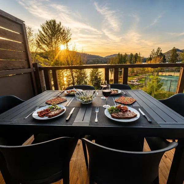 Viesnīca Appartement-Condo sur Lac Superieur-Mont-Tremblant pilsētā Lac-Superieur