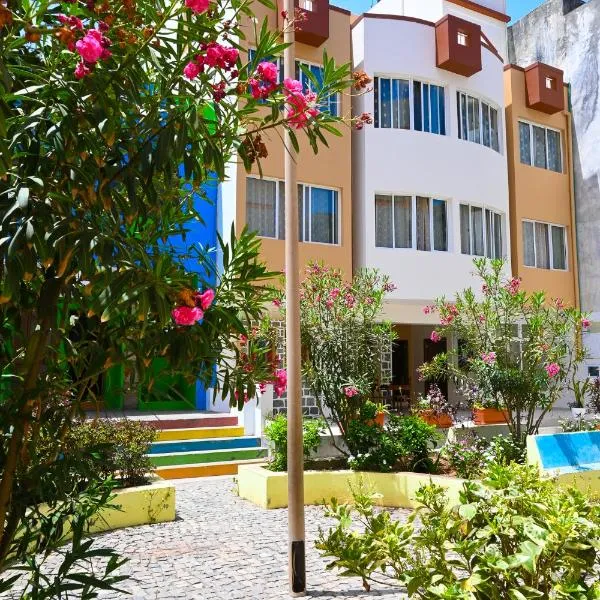 Hotel Rocha, хотел в Ribeira Grande