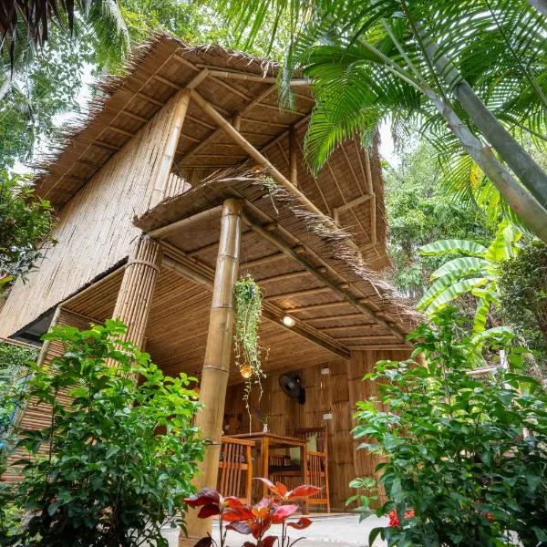 Bamboo Bay Eco Resort, hotel en Srithanu