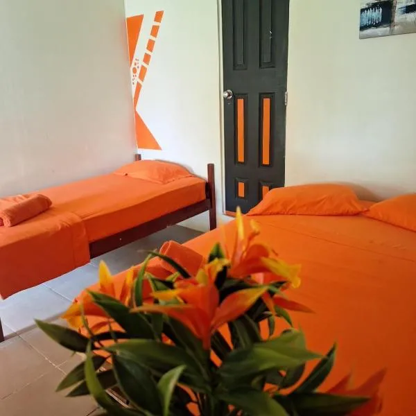 Acuarela Hostal, hotel u gradu Plaja Blanka