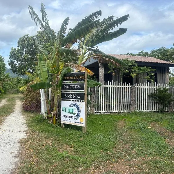 Taumeasina Island Beach Pod โรงแรมในอาเพีย