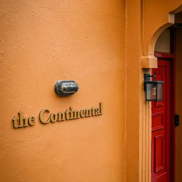 the Continental Boutique Residence, viešbutis Golvėjuje