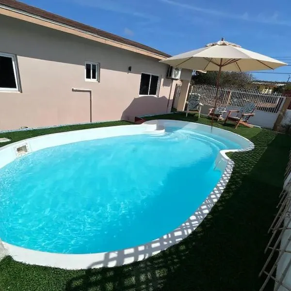 Hidden Gem Savaneta & Private Pool、Savanetaのホテル