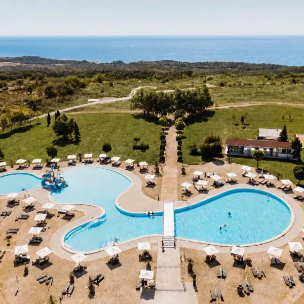 Lighthouse Golf & Spa Hotel - Mineral Pools, Premium All Inclusive, SPA & Beach Access, Free Parking, hotel en Balchik