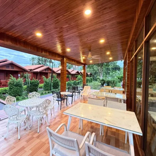 Song Lay Resort, Koh Mook, Trang THAILAND, hotel in Ko Mook