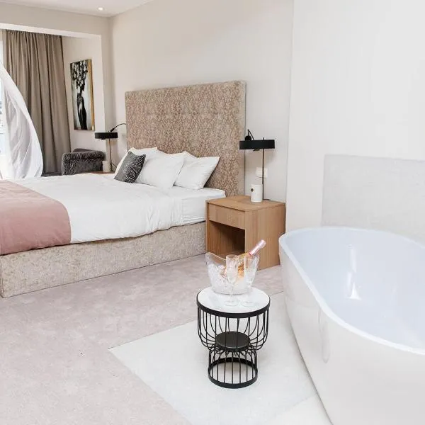 Zaton में, होटल Hotel M