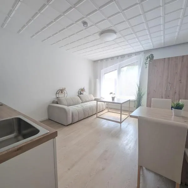 See 3 - Schönes 2-Zimmer Appartement mit Parkplatz und Seezugang, hotel en Sankt Kanzian