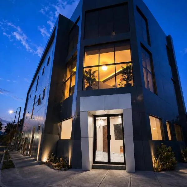Torre Jardin Business Center Suites, Hotel in San Miguel