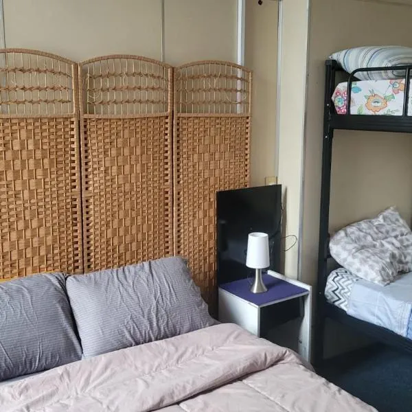 Montevideo Hostel, hotel u gradu 'Montevideo'