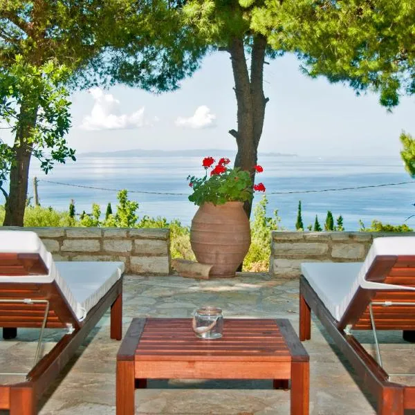 Captain Mike's Villa II, hotel v destinaci Sivota