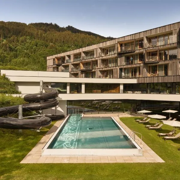 Falkensteiner Family Hotel Montafon - The Leading Hotels of the World, viešbutis mieste Čagunsas