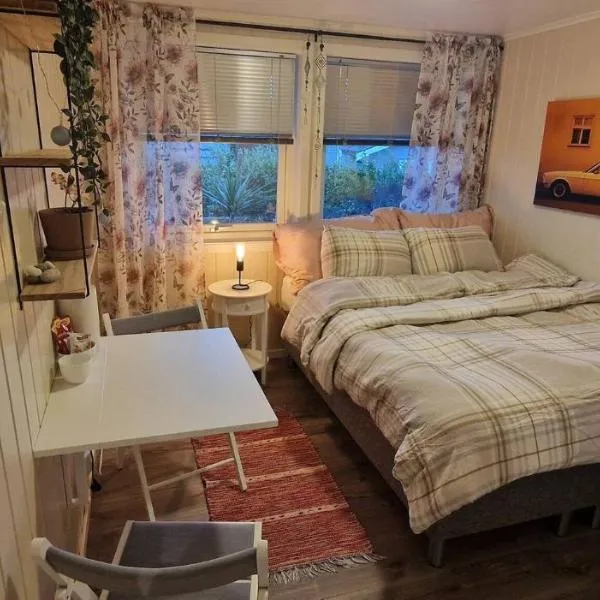Cozy room at Hilde Tuti, hotel di Ottersøy